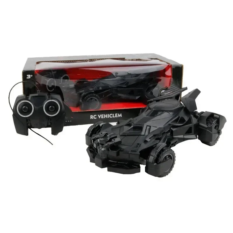 Remote Control Toys - 純正泰興2.4G四方向落下耐性バットチャリオット子供用ロボットリモコンモデルおもちゃスポーツカーギフトカーバットモービル
