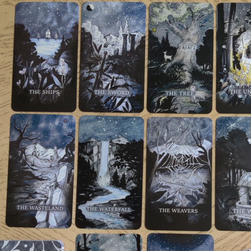 エンドレスなオラクルの手描きのミリオラマカード、デッキ、9x - Tarot Cards Deck With Guidebook のレビューと価格