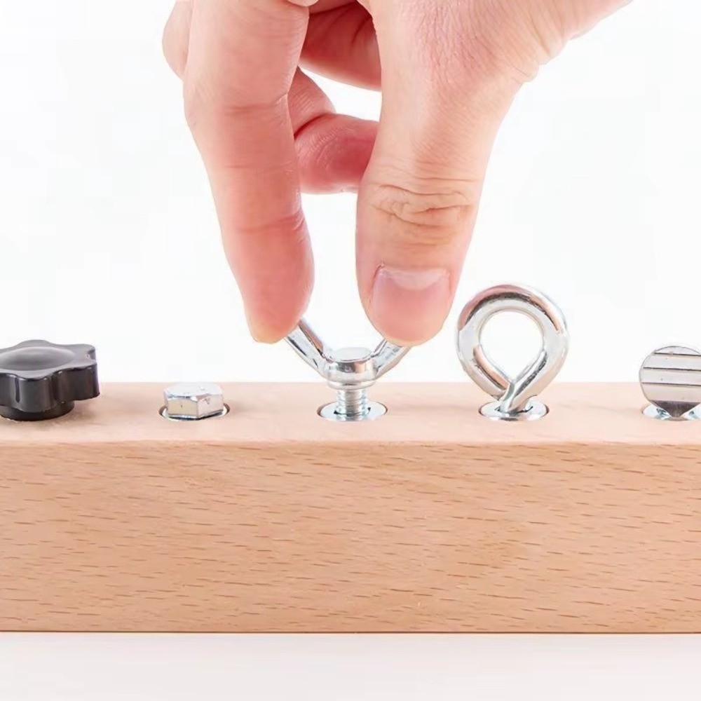 新しいポータブルモンテッソーリスクリューDIYメタルパーツ  - Montessori Wooden Busy Board Toddler のレビューと価格