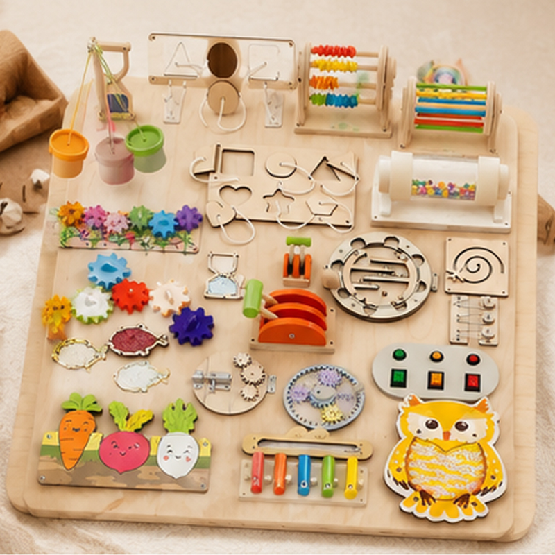 プレミアムモンテッソーリビジーボードアクセサリー 感覚細かい - Montessori Wooden Busy Board Toddler のレビューと価格